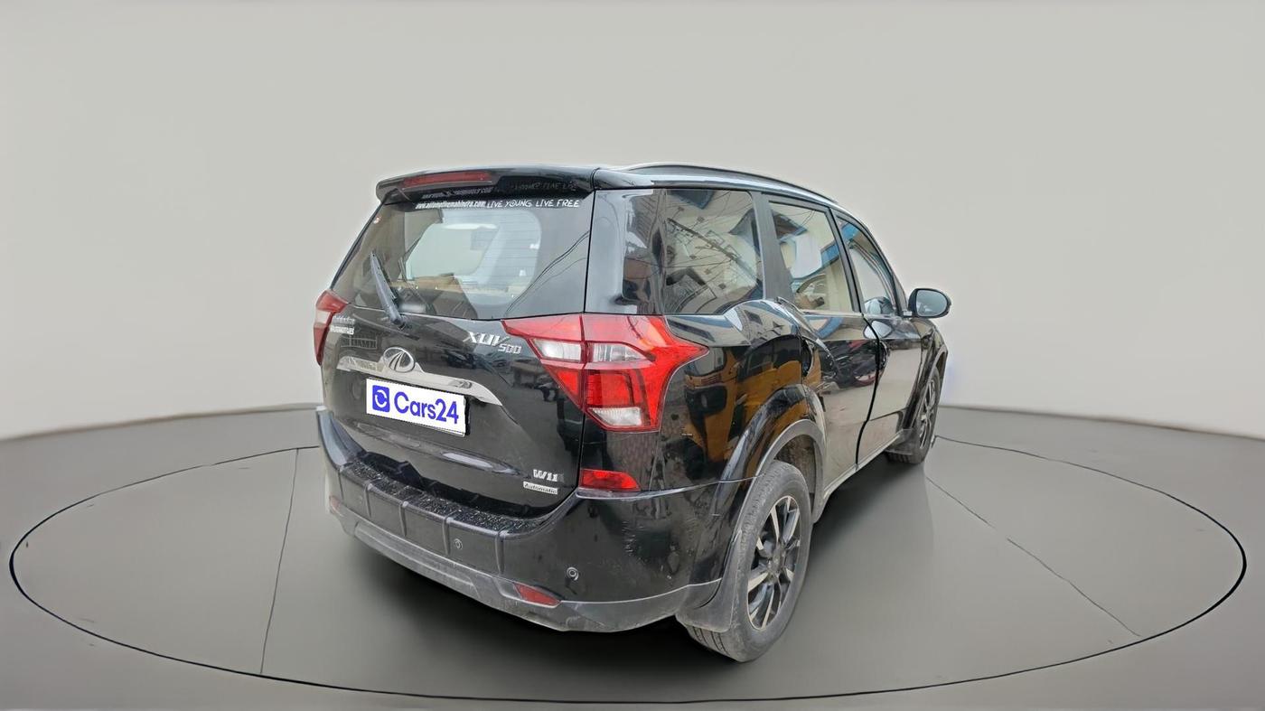 2018 Mahindra XUV500 W11 AT, Diesel, Automatic, 75,062 km, exterior