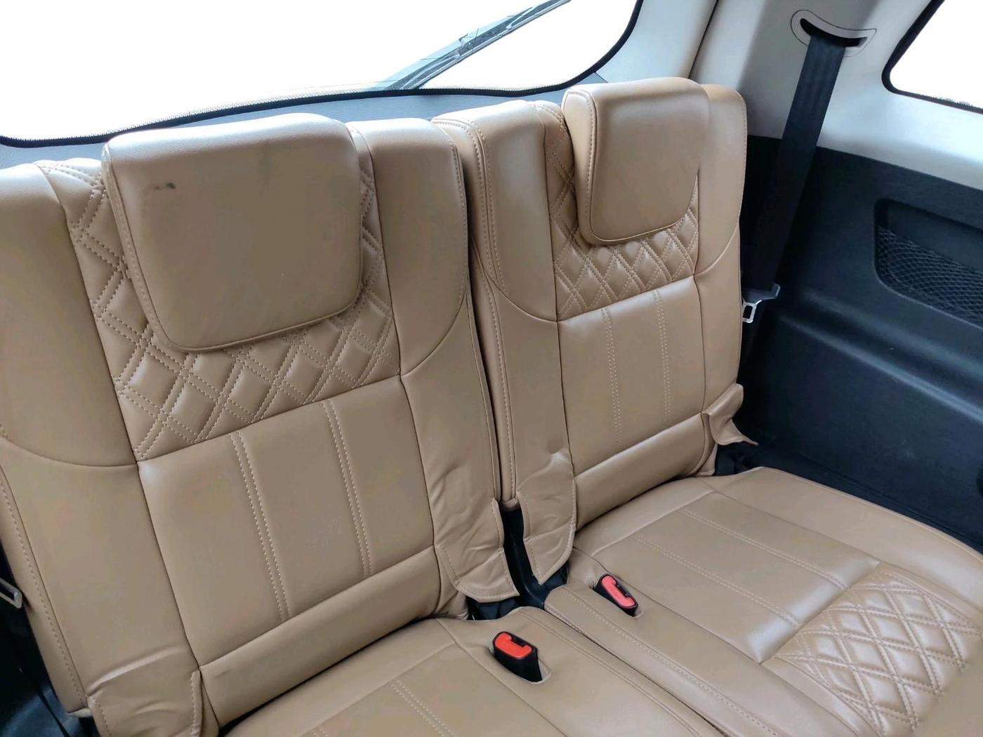 2018 Mahindra XUV500 W11 AT, Diesel, Automatic, 75,062 km, interior
