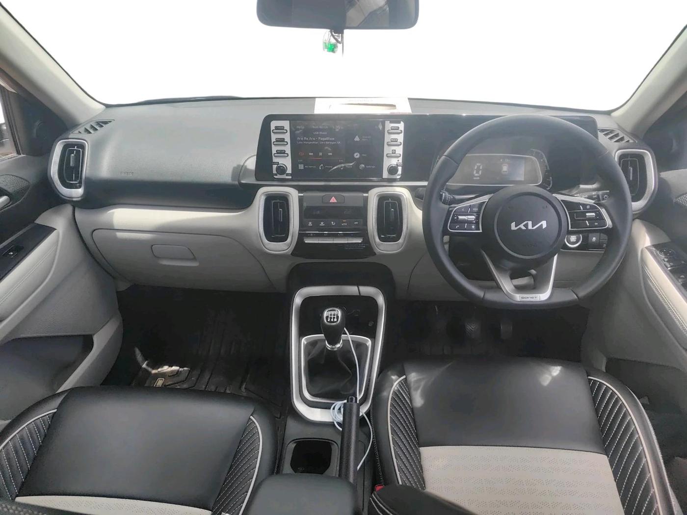 2026 KIA SONET HTK PLUS 1.2 PETROL MT, Petrol, Manual, 1,631 km, interior