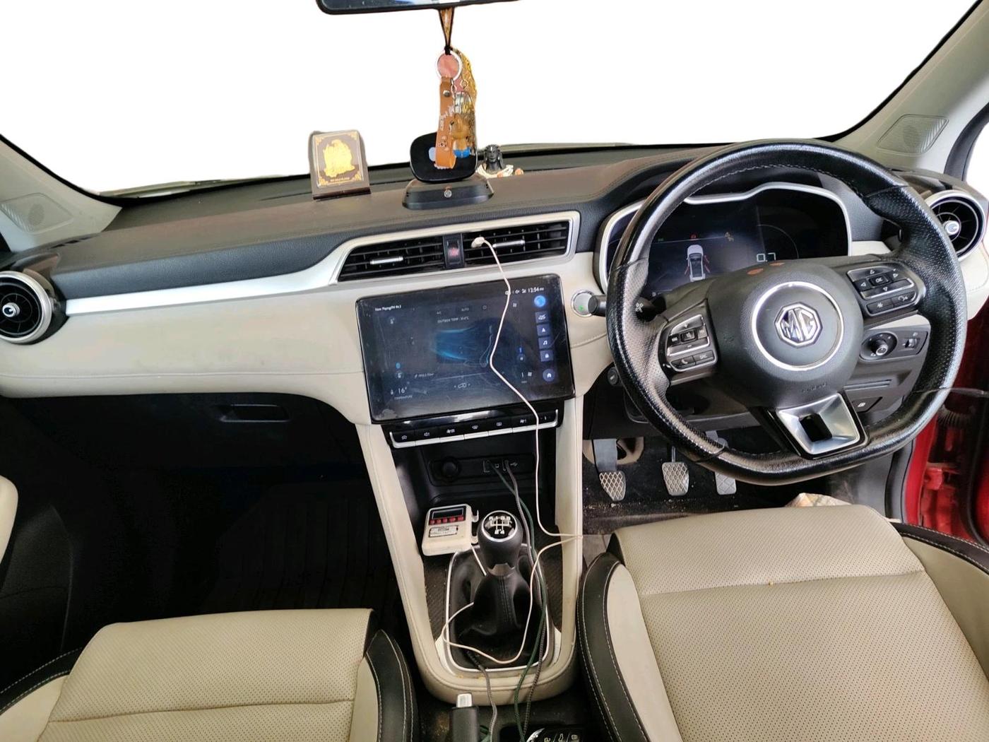 2022 MG ASTOR SHARP 1.5 MT, Petrol, Manual, 43,700 km, interior