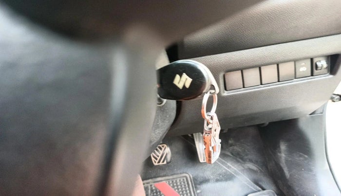 2020 Maruti Swift VXI, Petrol, Manual, 1,63,651 km, interior