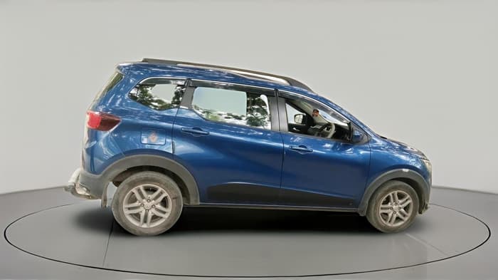 2020 Renault TRIBER RXZ, Petrol, Manual, 49,701 km, exterior