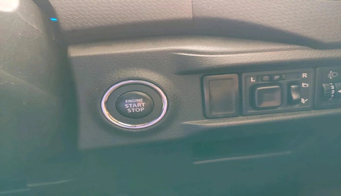 2022 Maruti Vitara Brezza ZXI, Petrol, Manual, 27,631 km, interior