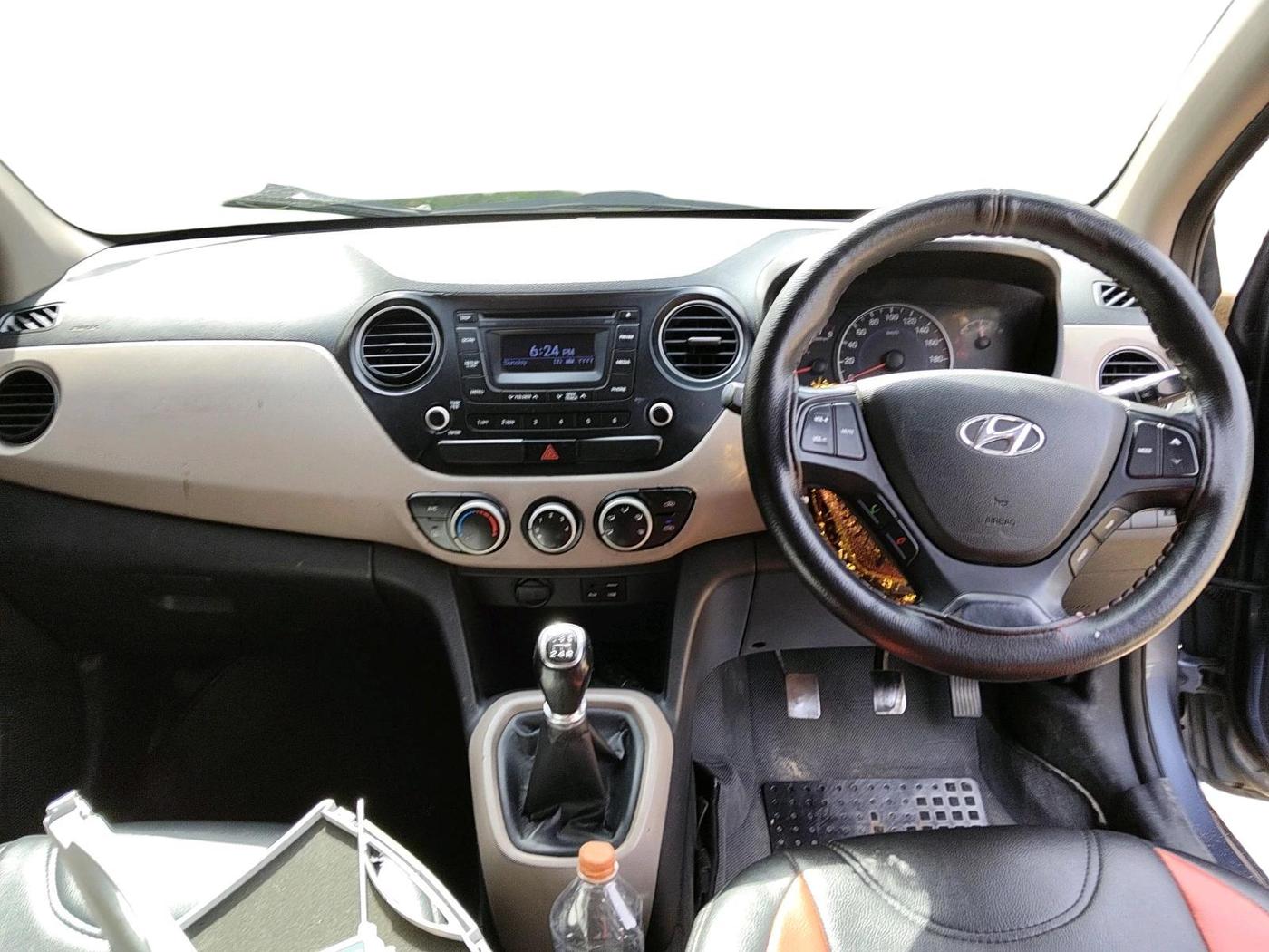 2015 Hyundai Grand i10 ASTA 1.2 KAPPA VTVT, Petrol, Manual, 90,802 km, interior