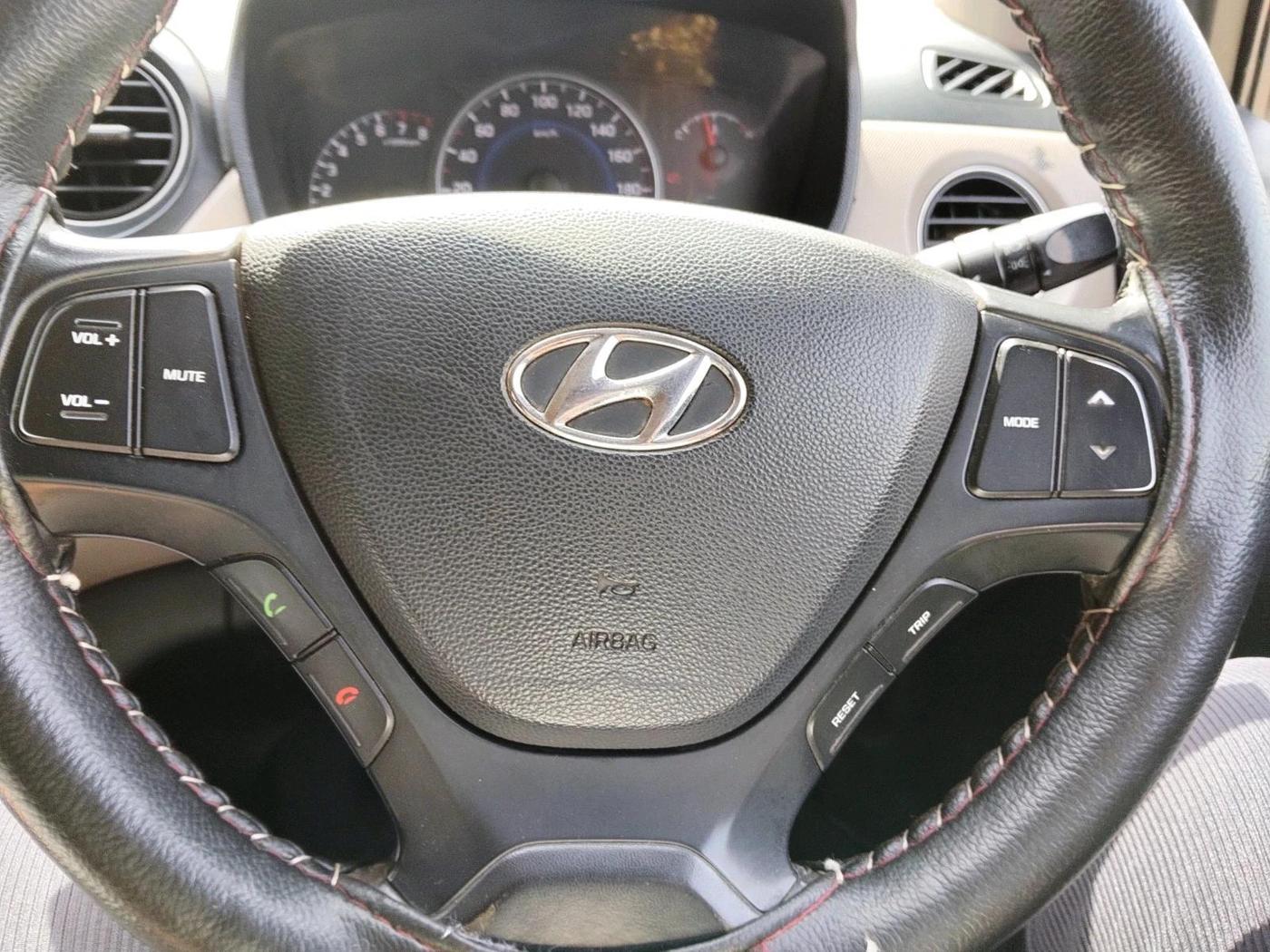 2015 Hyundai Grand i10 ASTA 1.2 KAPPA VTVT, Petrol, Manual, 90,802 km, interior