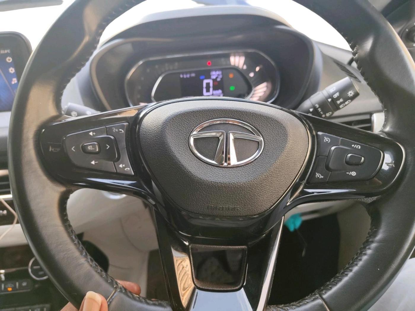 2022 Tata NEXON XZ PLUS DIESEL, Diesel, Manual, 72,803 km, interior
