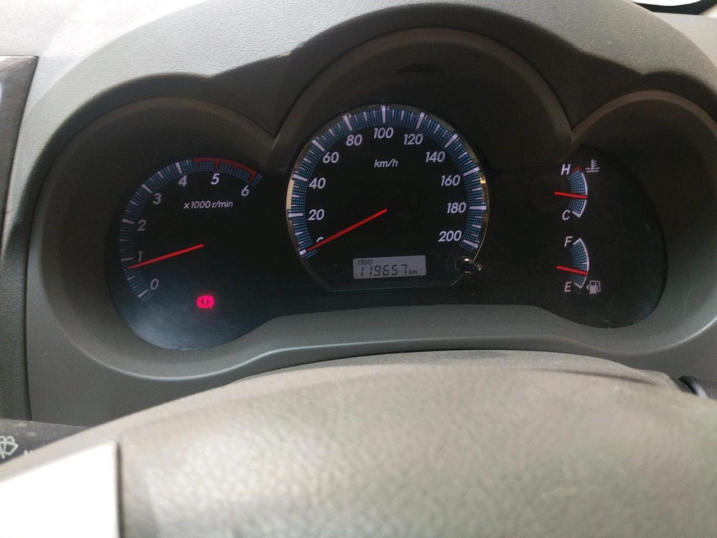 2012 Toyota Fortuner 3.0 4X2 MT, Diesel, Manual, 1,19,657 km, interior