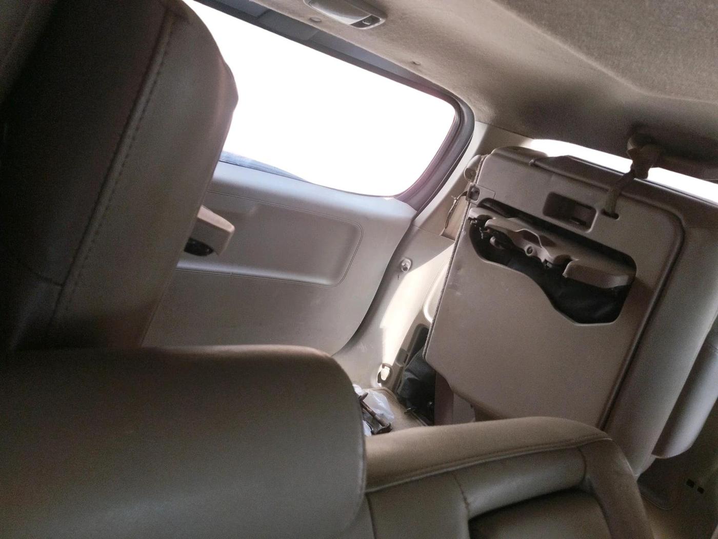 2012 Toyota Fortuner 3.0 4X2 MT, Diesel, Manual, 1,19,657 km, interior