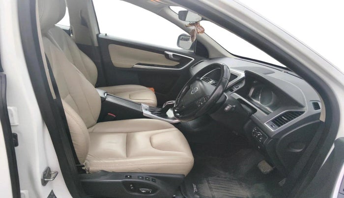 2015 Volvo XC 60 D4 KINETIC, Diesel, Automatic, 1,01,460 km, interior