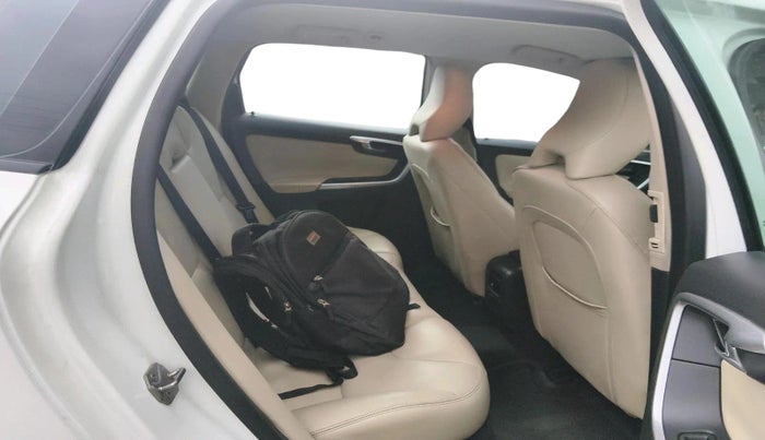 2015 Volvo XC 60 D4 KINETIC, Diesel, Automatic, 1,01,460 km, interior