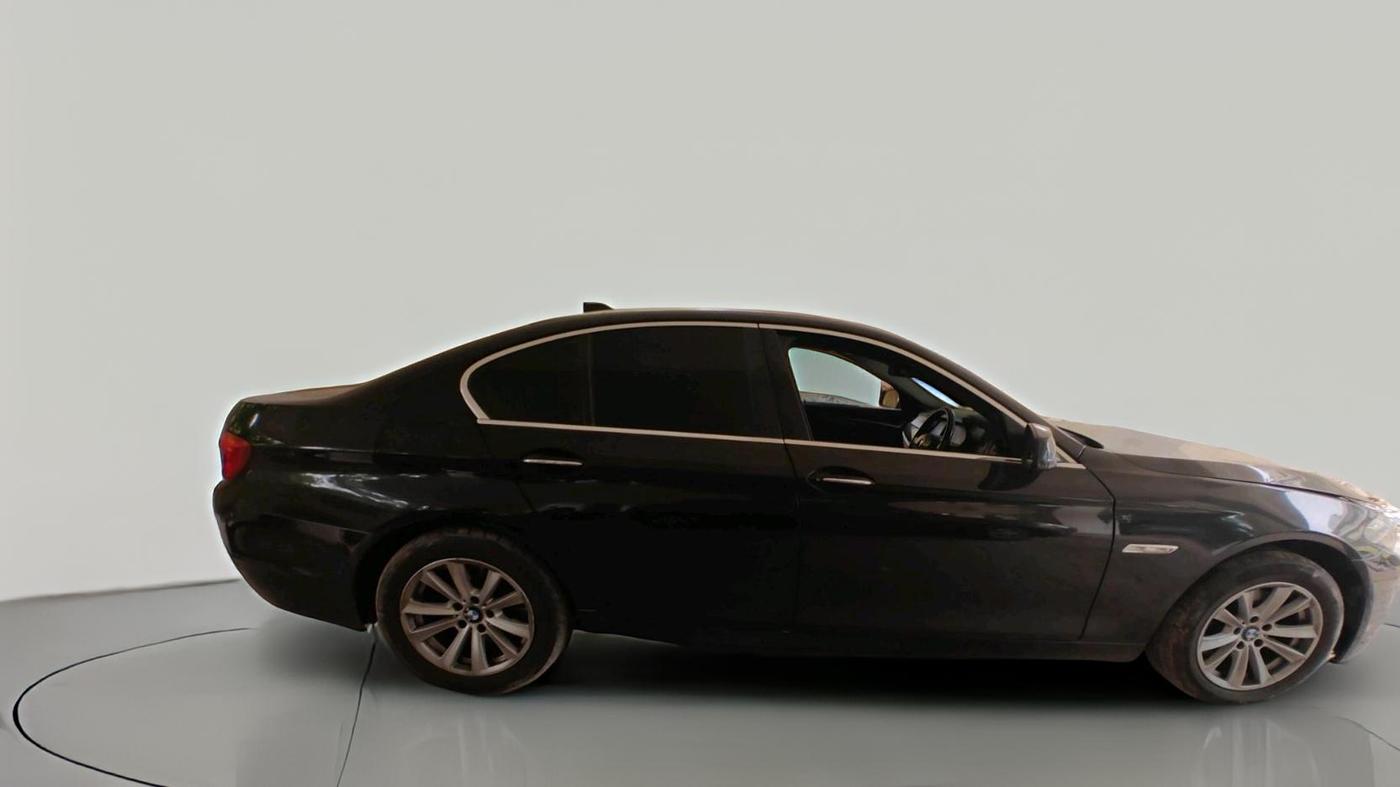 2011 BMW 5 Series 520D 2.0, Diesel, Automatic, 1,39,066 km, exterior