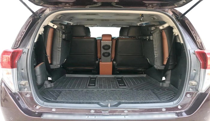 2022 Toyota Innova Crysta 2.4 GX AT 7 STR, Diesel, Automatic, 38,881 km, exterior