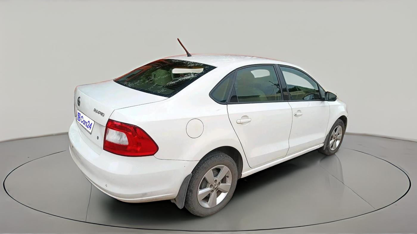 2016 Skoda Rapid 1.5 TDI CR STYLE PLUS AT, Diesel, Automatic, 1,09,168 km, exterior