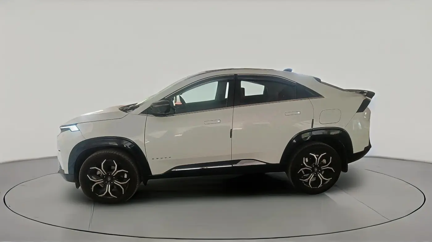 2025 Tata Curvv Accomplished Plus A 1.5 Diesel 7DCA, Diesel, Automatic, 16,557 km, exterior