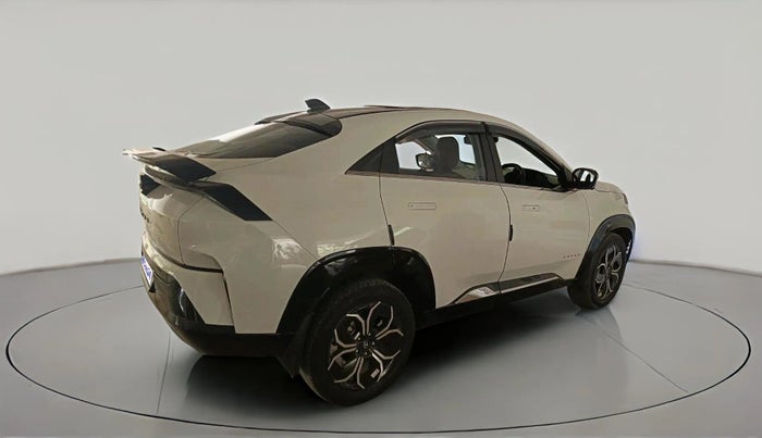 2025 Tata Curvv Accomplished Plus A 1.5 Diesel 7DCA, Diesel, Automatic, 16,557 km, exterior