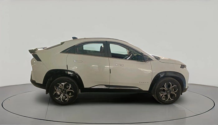 2025 Tata Curvv Accomplished Plus A 1.5 Diesel 7DCA, Diesel, Automatic, 16,557 km, exterior