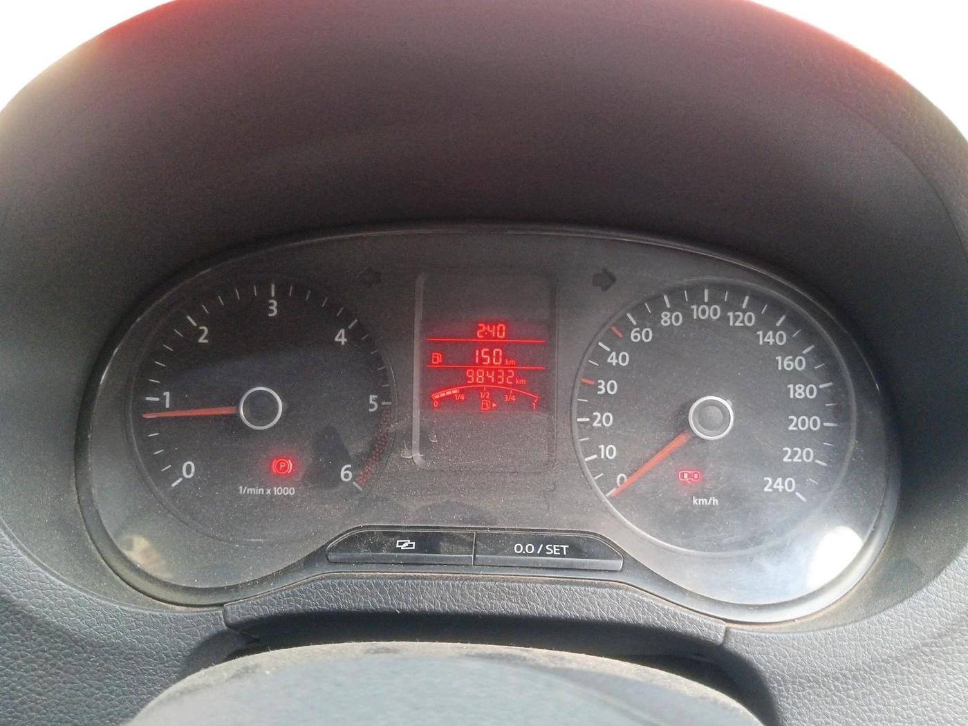 2012 Volkswagen Polo TRENDLINE 1.2L DIESEL, Diesel, Manual, 98,432 km, interior