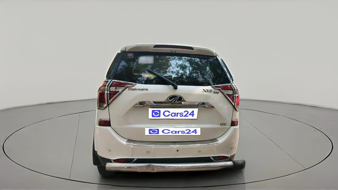 2018 Mahindra XUV500 W7, Diesel, Manual, 1,59,192 km, exterior