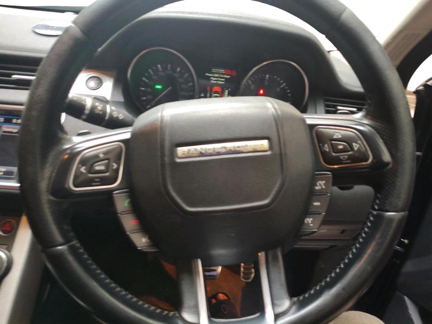 2011 Landrover Range Rover Evoque DYNAMIC SD4, Diesel, Automatic, 1,26,316 km, interior