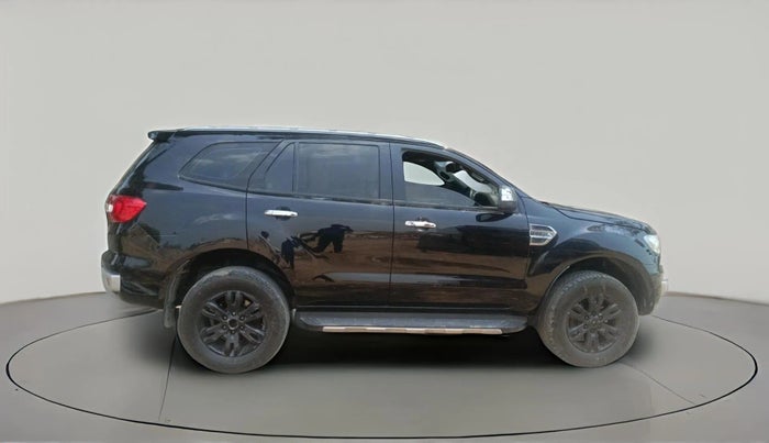 2016 Ford Endeavour TITANIUM 3.2 4X4 AT, Diesel, Automatic, 1,37,909 km, exterior