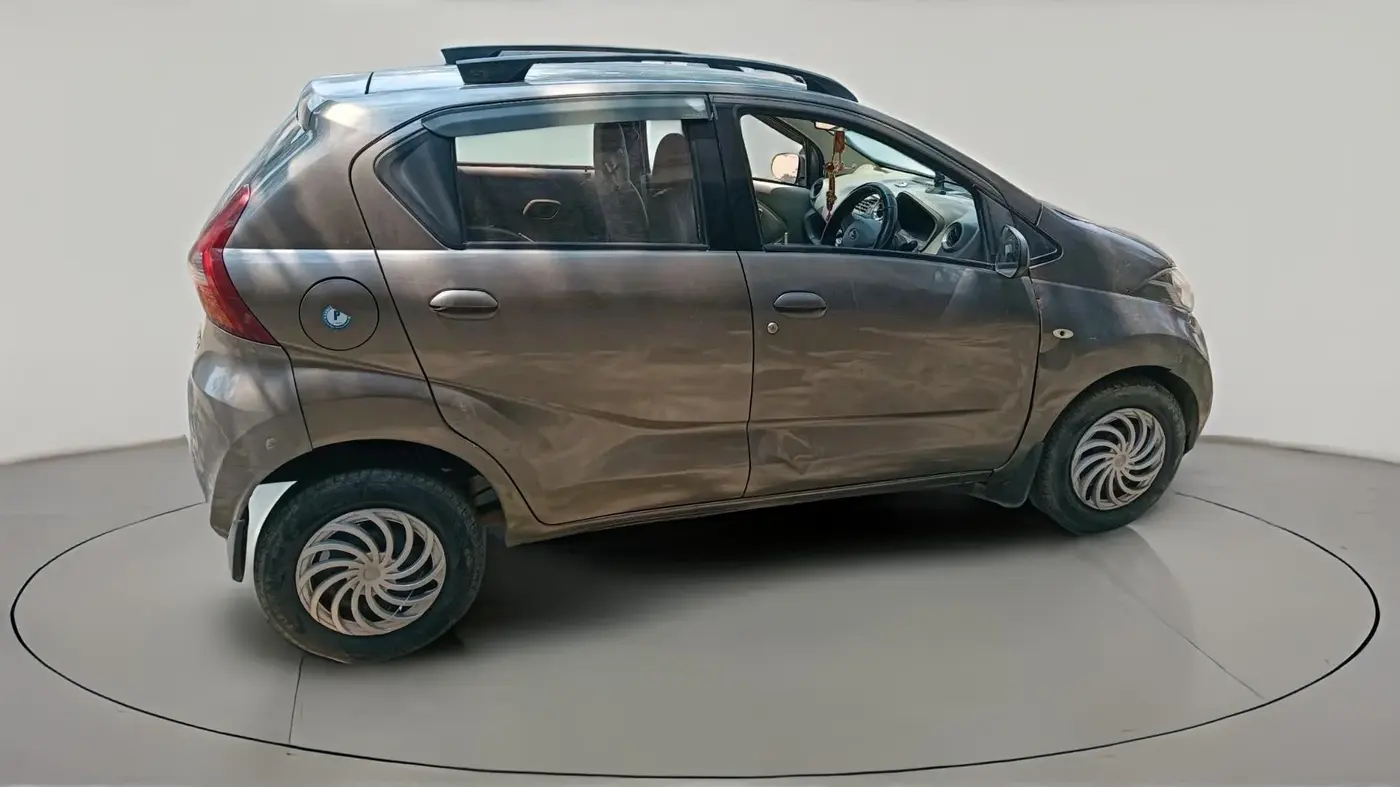 2017 Datsun Redi Go T (O), Petrol, Manual, 1,09,657 km, exterior