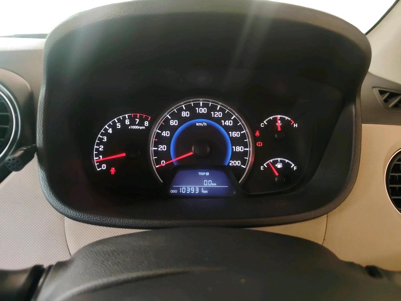 2014 Hyundai Grand i10 MAGNA 1.2 KAPPA VTVT, Petrol, Manual, 1,03,931 km, interior