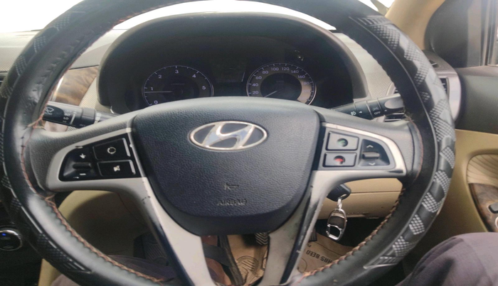 2012 Hyundai Verna FLUIDIC 1.6 CRDI SX, Diesel, Manual, 1,60,000 km, interior
