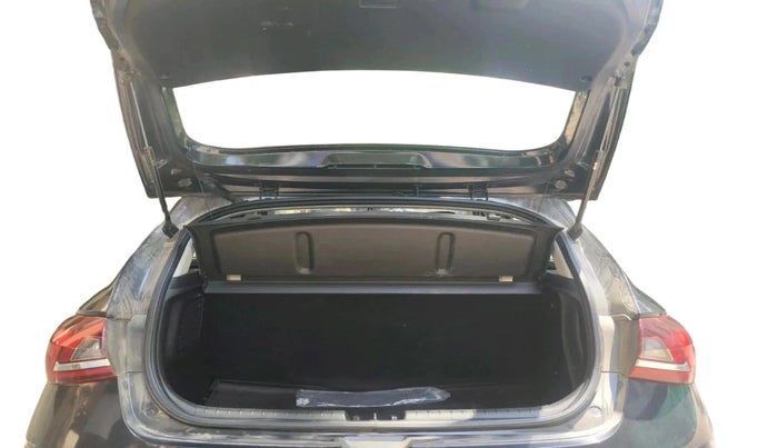 2022 Hyundai NEW I20 ASTA 1.2 MT, Petrol, Manual, 72,040 km, exterior