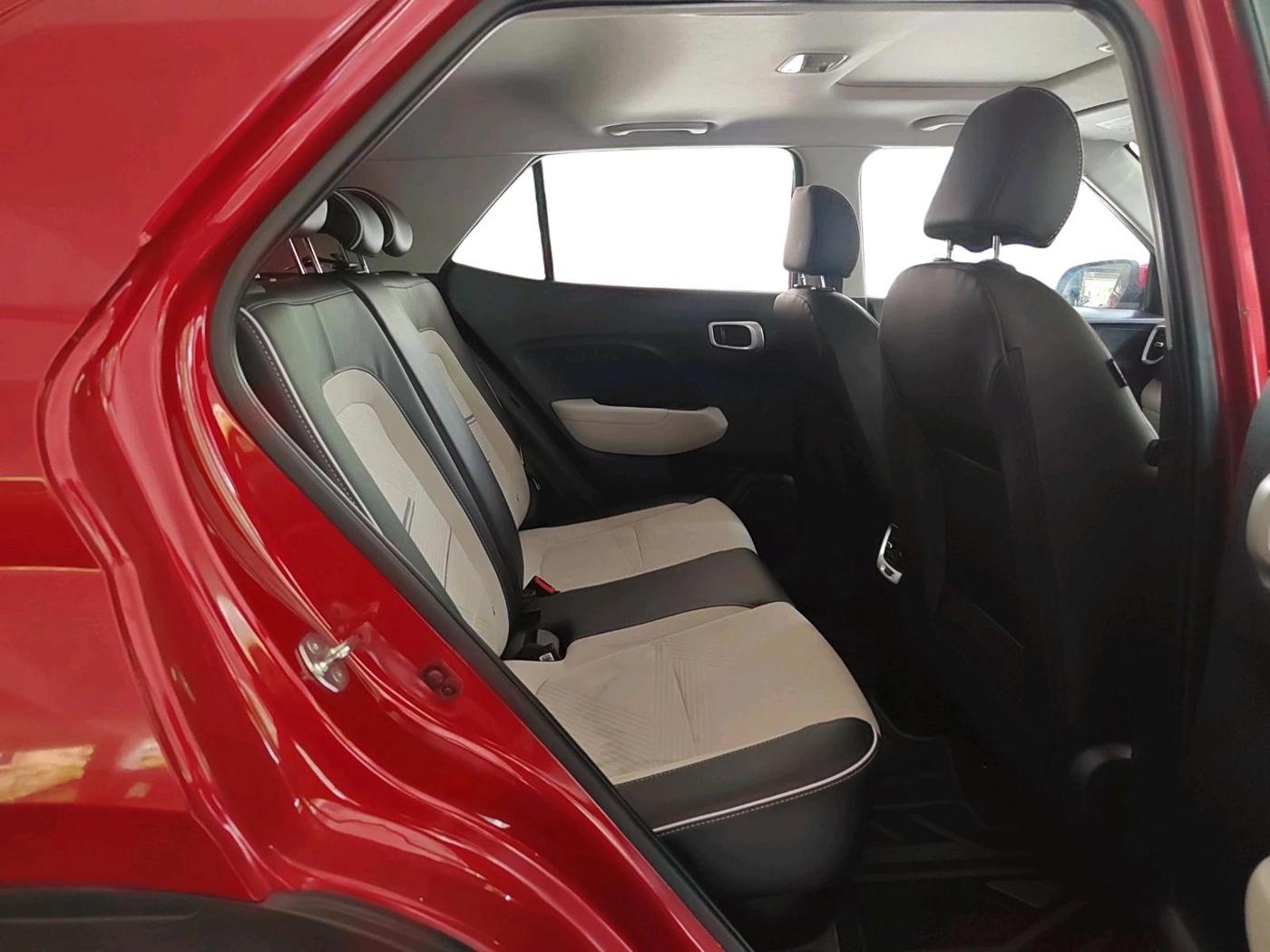 2023 Hyundai VENUE SX (O) MT 1.0 Turbo, Petrol, Manual, 19,917 km, interior