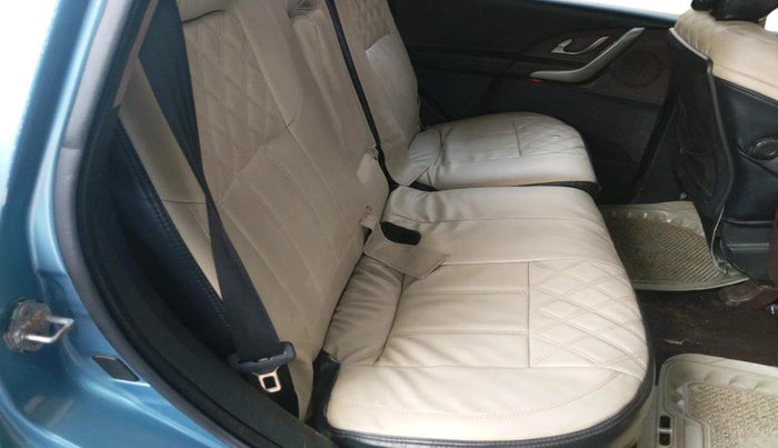 2013 Mahindra XUV500 W8, Diesel, Manual, 1,66,816 km, interior