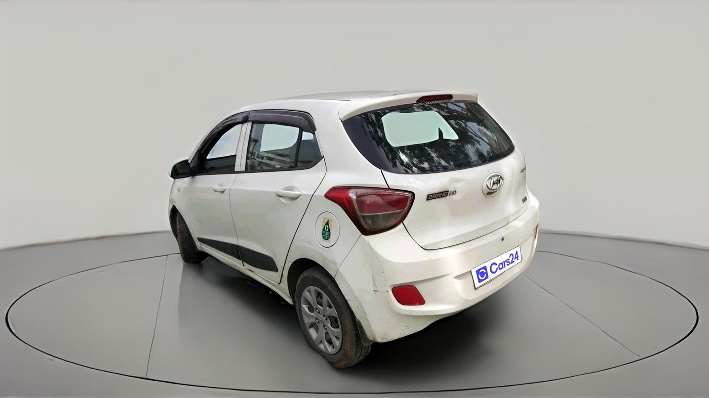 2015 Hyundai Grand i10 MAGNA 1.1 CRDI, Diesel, Manual, 2,29,519 km, exterior