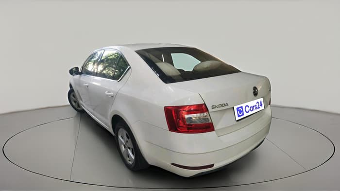 2018 Skoda Octavia 2.0 TDI CR STYLE, Diesel, Manual, 69,054 km, exterior