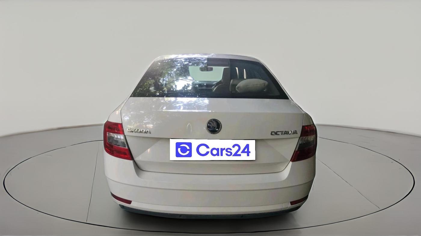 2018 Skoda Octavia 2.0 TDI CR STYLE, Diesel, Manual, 69,054 km, exterior