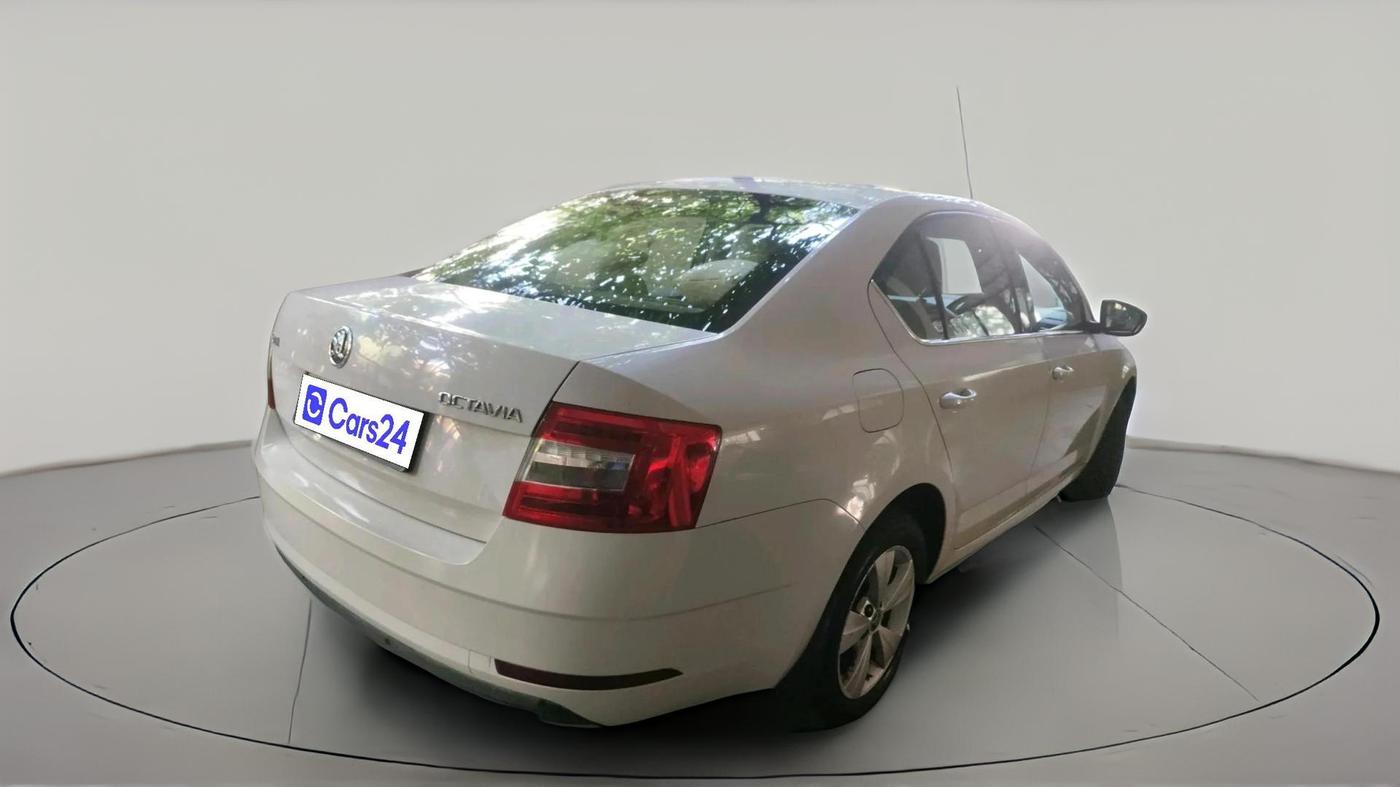 2018 Skoda Octavia 2.0 TDI CR STYLE, Diesel, Manual, 69,054 km, exterior