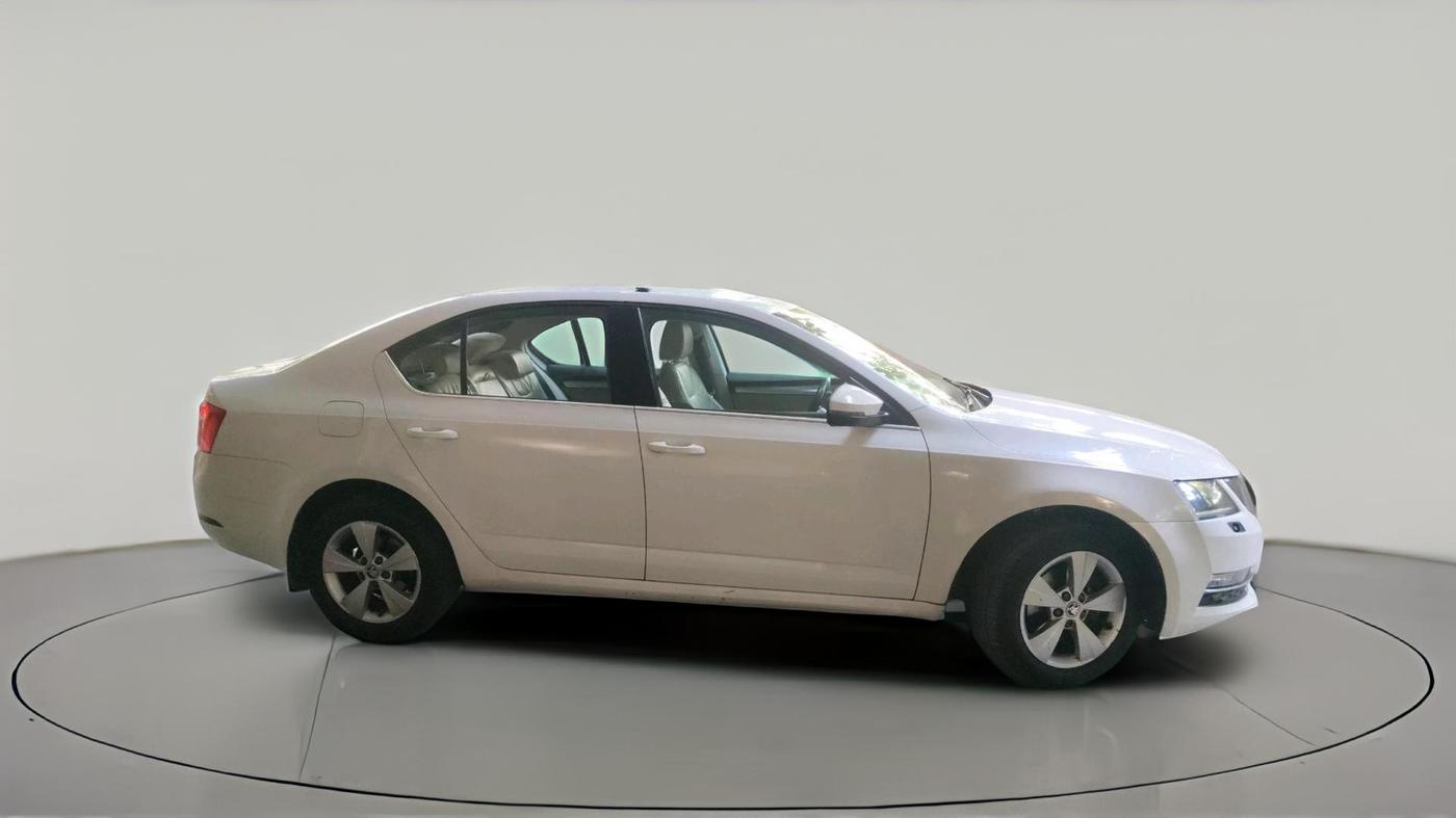 2018 Skoda Octavia 2.0 TDI CR STYLE, Diesel, Manual, 69,054 km, exterior
