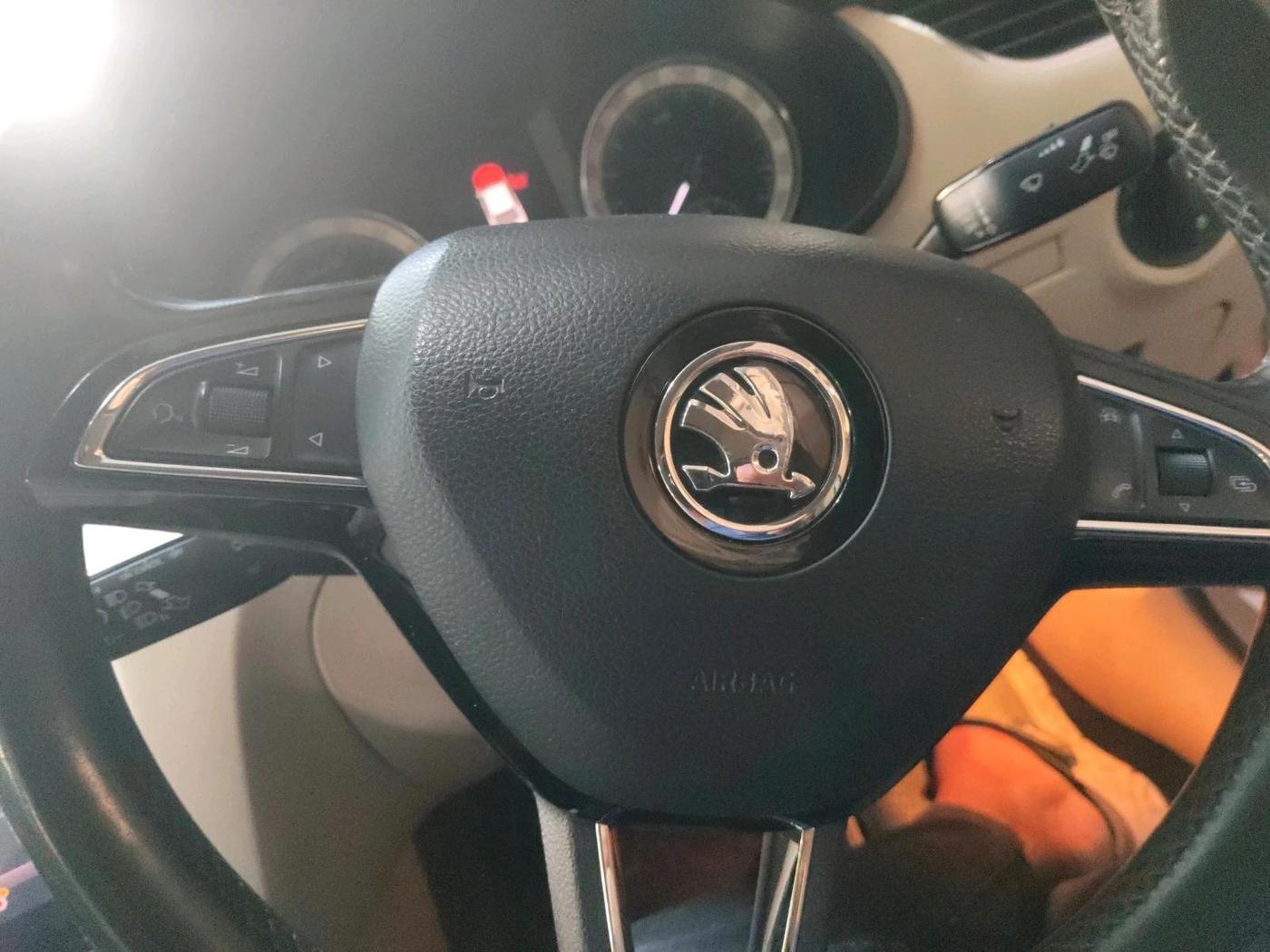 2018 Skoda Octavia 2.0 TDI CR STYLE, Diesel, Manual, 69,054 km, interior