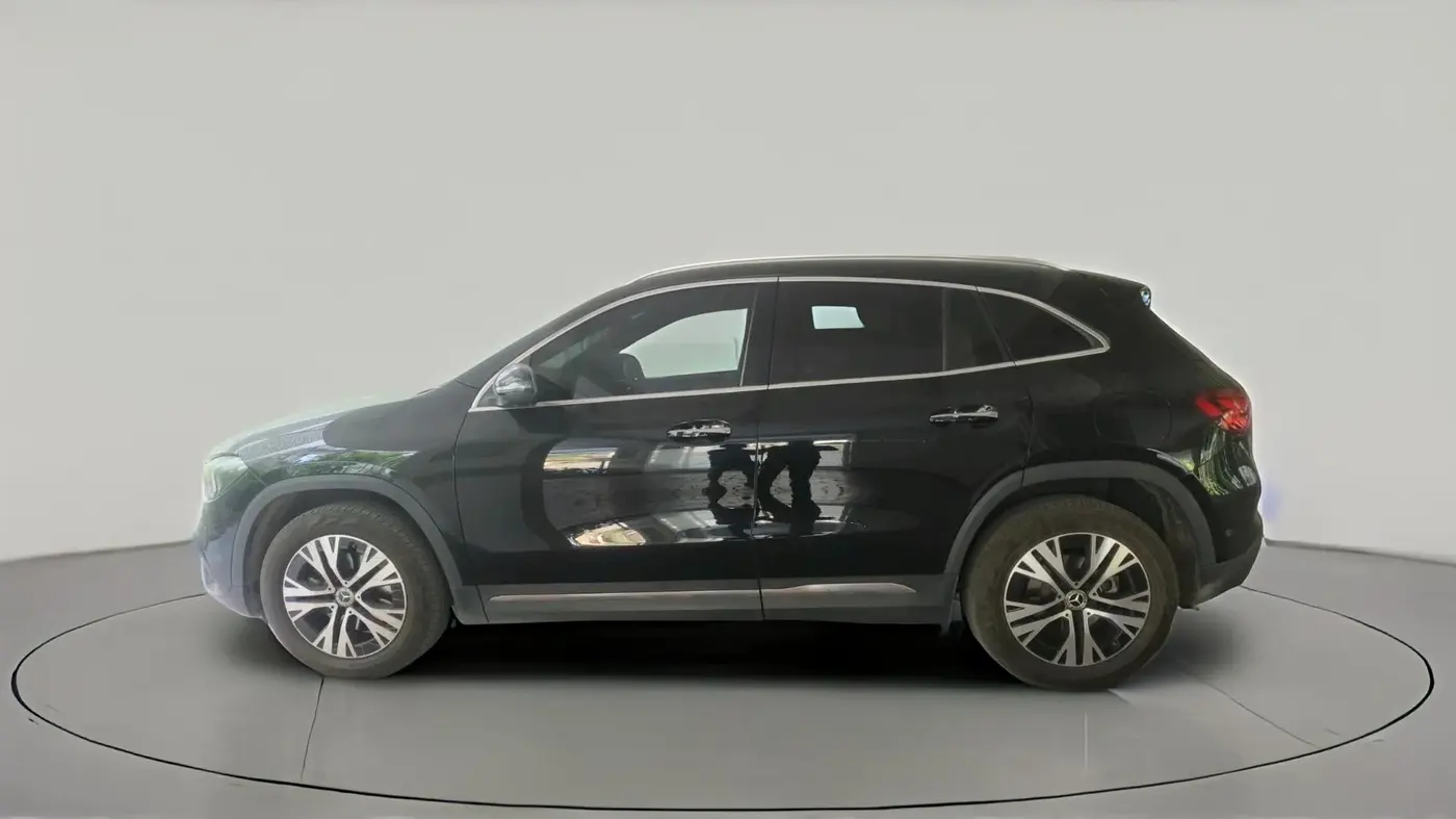 2024 Mercedes Benz GLA Class 200, Petrol, Automatic, 15,400 km, exterior