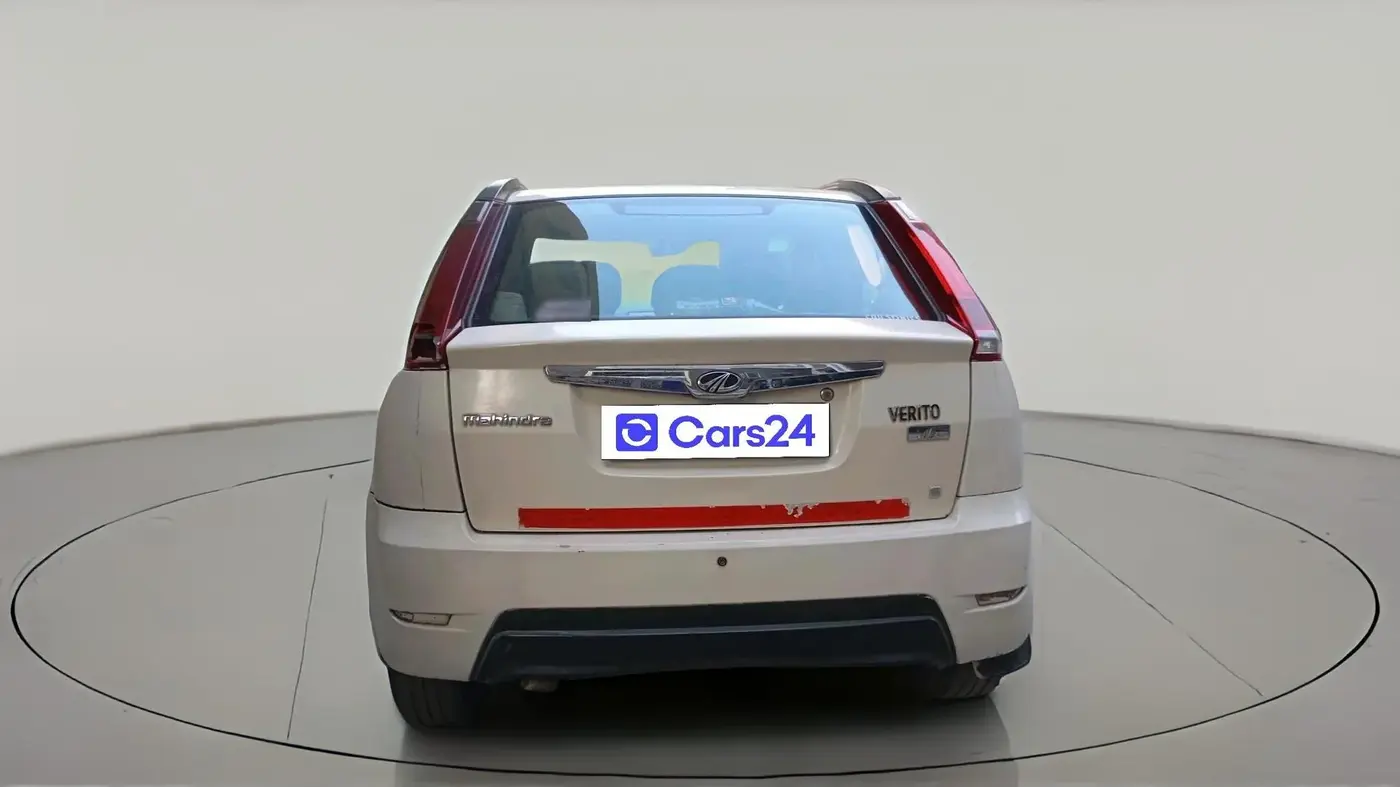 2013 Mahindra Verito 1.5 D6, Diesel, Manual, 1,39,716 km, exterior