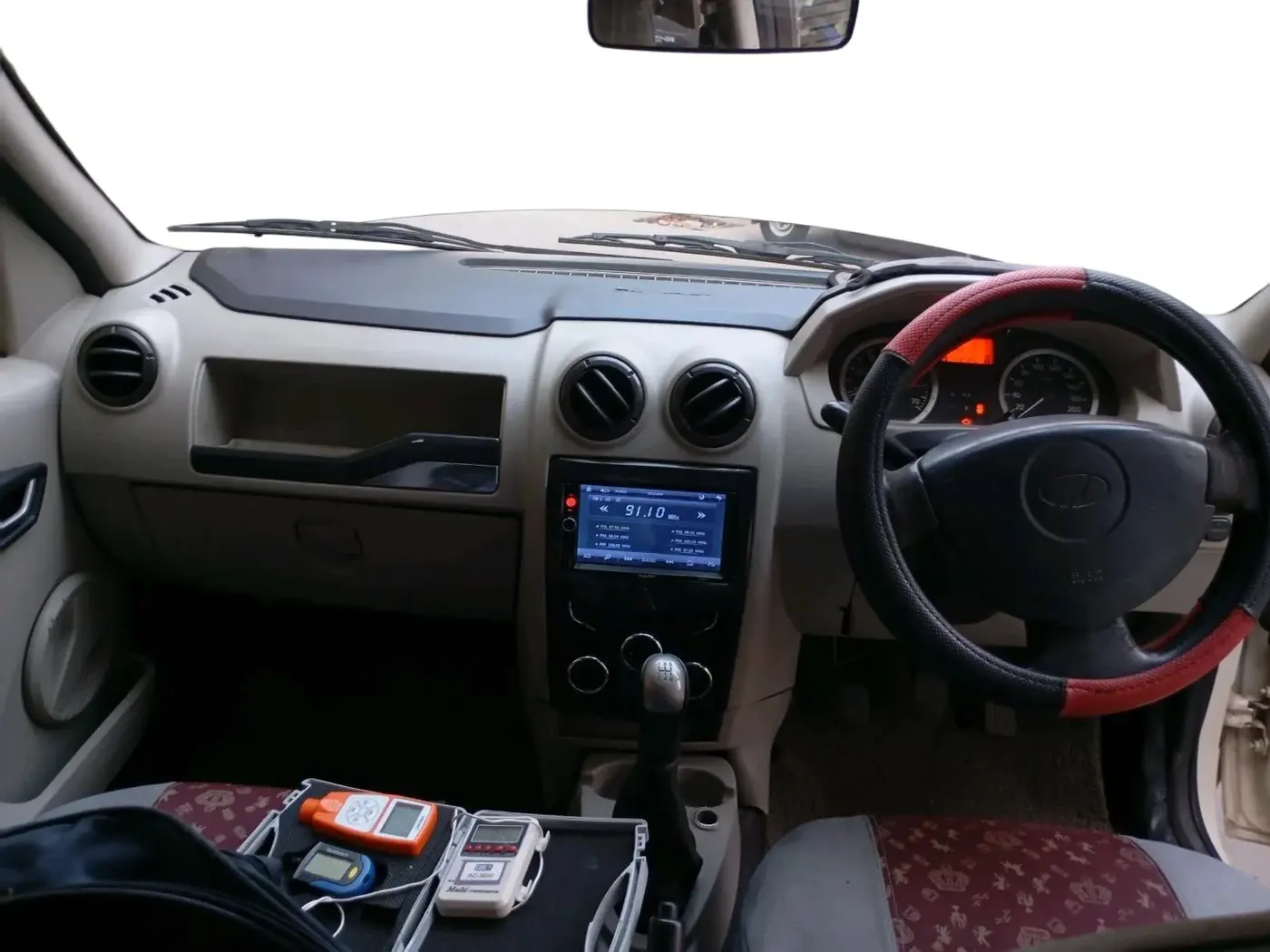 2013 Mahindra Verito 1.5 D6, Diesel, Manual, 1,39,716 km, interior