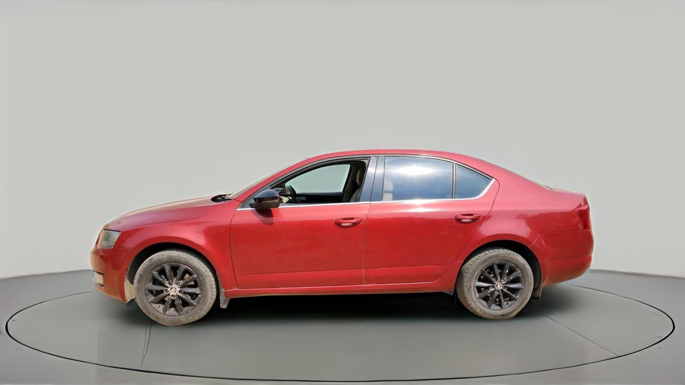 2015 Skoda Octavia ELEGANCE 2.0 TDI AT, Diesel, Automatic, 1,02,136 km, exterior