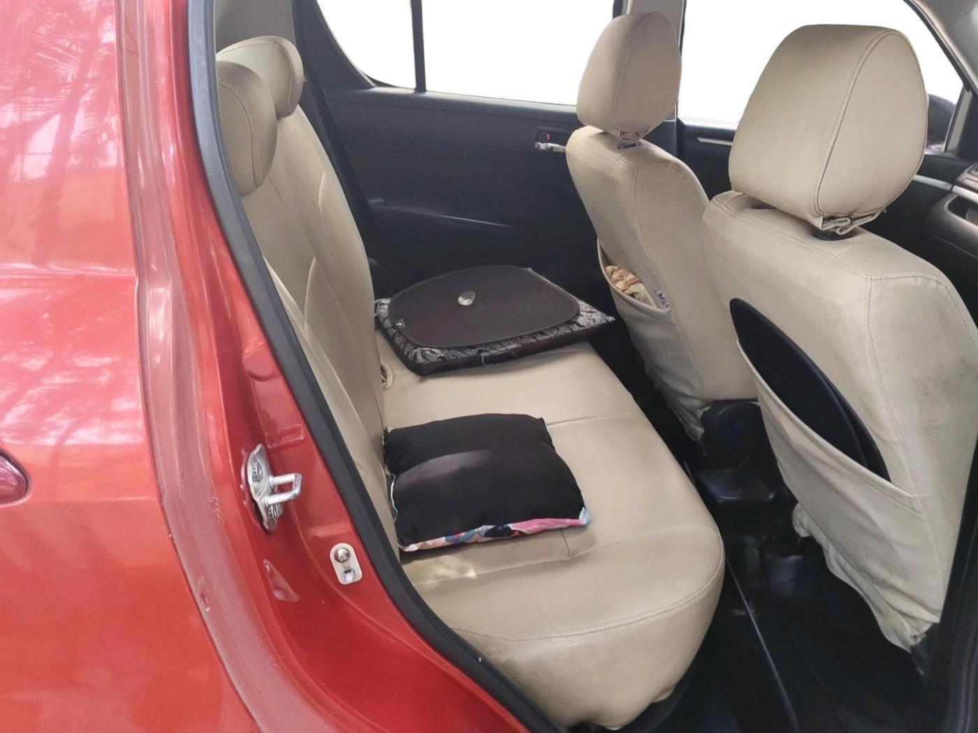 2012 Maruti Swift VXI, Petrol, Manual, 1,06,230 km, interior