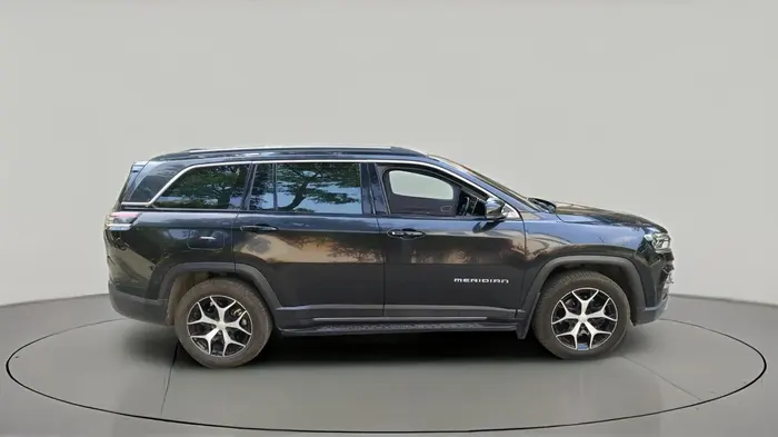 2024 Jeep MERIDIAN LIMITED (O) 4X2 AT, Diesel, Automatic, 24,941 km, exterior