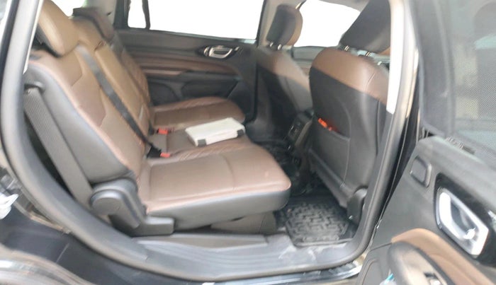 2024 Jeep MERIDIAN LIMITED (O) 4X2 AT, Diesel, Automatic, 24,941 km, interior