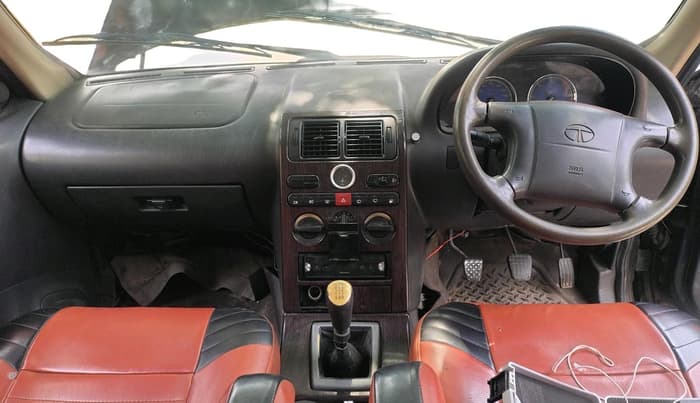 2011 Tata Safari 4X2 VX DICOR 2.2 VTT, Diesel, Manual, 1,10,466 km, interior