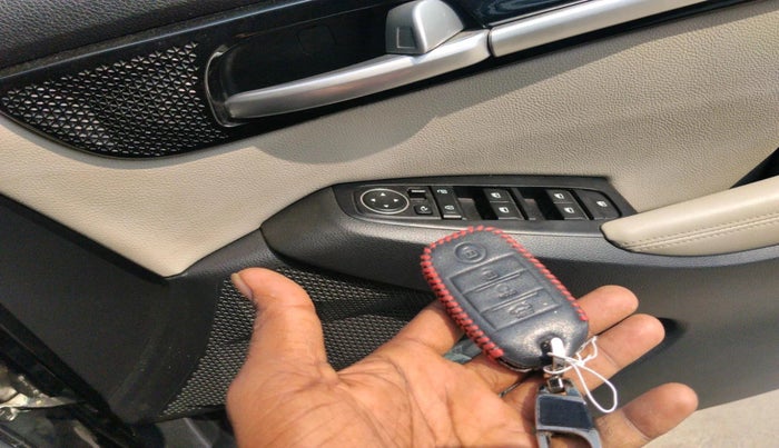 2021 KIA SELTOS HTX 1.5 PETROL, Petrol, Manual, 32,494 km, interior