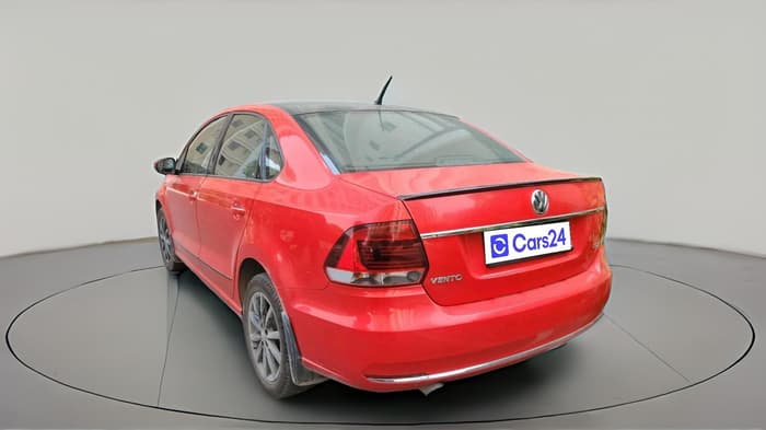 2018 Volkswagen Vento HIGHLINE PLUS 1.5 AT 16 ALLOY, Diesel, Automatic, 96,437 km, exterior
