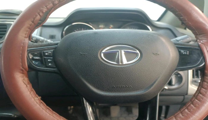 2017 Tata Hexa XM 4X2 7 STR, Diesel, Manual, 2,05,585 km, interior