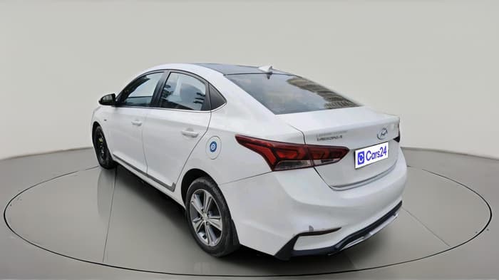 2018 Hyundai Verna 1.6 CRDI SX + AT, Diesel, Automatic, 1,40,122 km, exterior