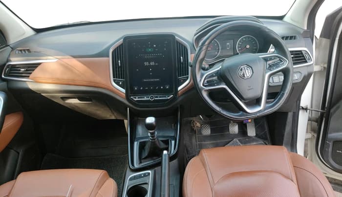 2021 MG HECTOR PLUS SMART 2.0 DIESEL TURBO MT 7-STR, Diesel, Manual, 70,579 km, interior