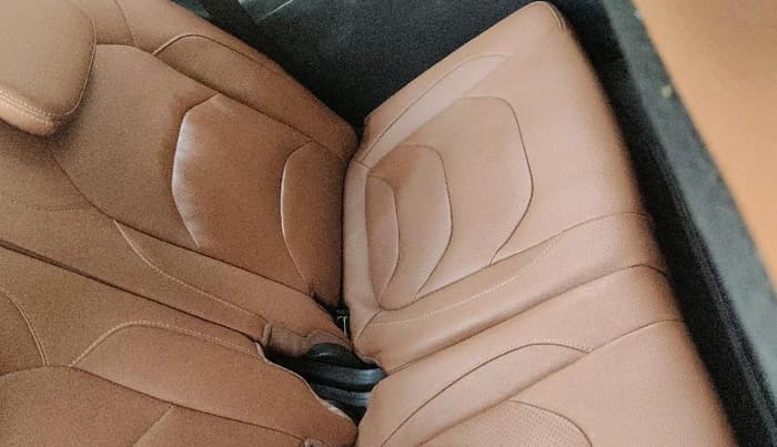 2021 MG HECTOR PLUS SMART 2.0 DIESEL TURBO MT 7-STR, Diesel, Manual, 70,579 km, interior